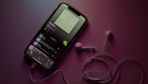 Play A Specific Song On Spotify Mobile For Free