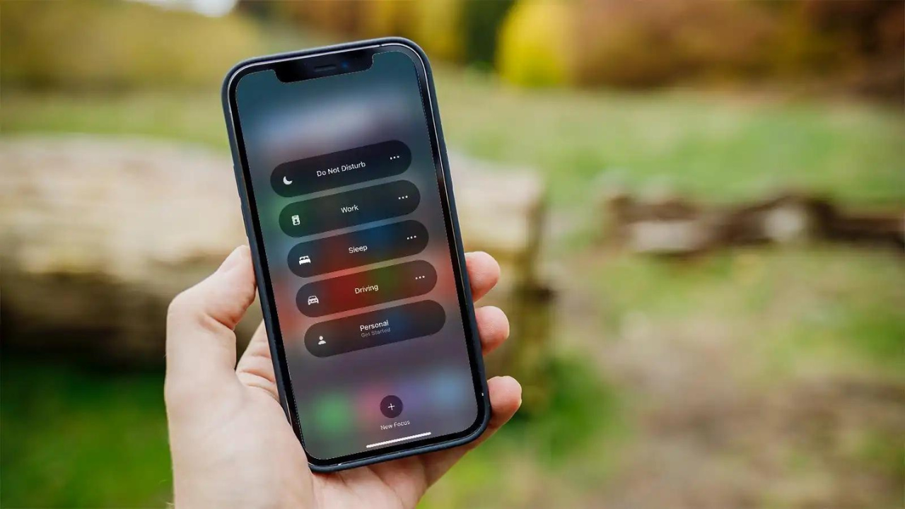 Share Focus Status on iPhone