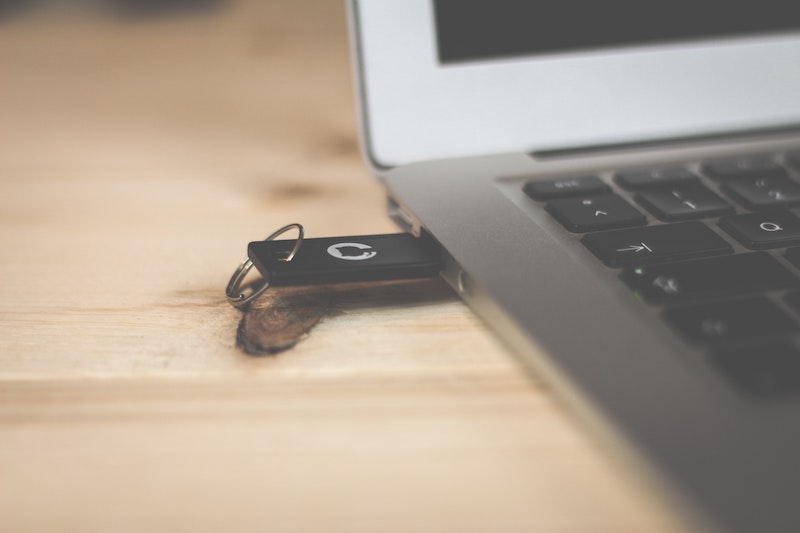Using a Portable Browser from USB Drive - Top 10 Hacks to Access Blocked Websites Using a Portable Browser from USB Drive